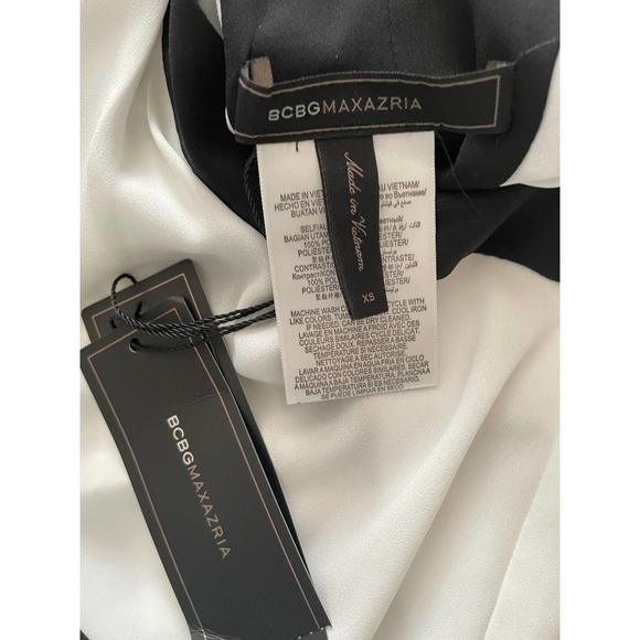 NWT BCBG MaxAzria Womens Reversible Helena Top Sleeveless Size XS White/Black - Picture 7 of 8